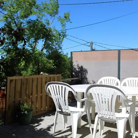 Holiday home Maison A Proche Plage, 5 Couchages - Fr-1-246a-353